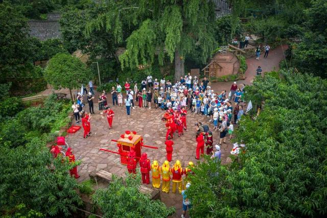 元旦去哪儿？去三苏祠看沉浸式演出、到青神参加嗑瓜子比赛赢“金瓜子”