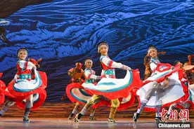 云南省花灯剧院历史剧《石月亮》20年后复排在昆明演出图片