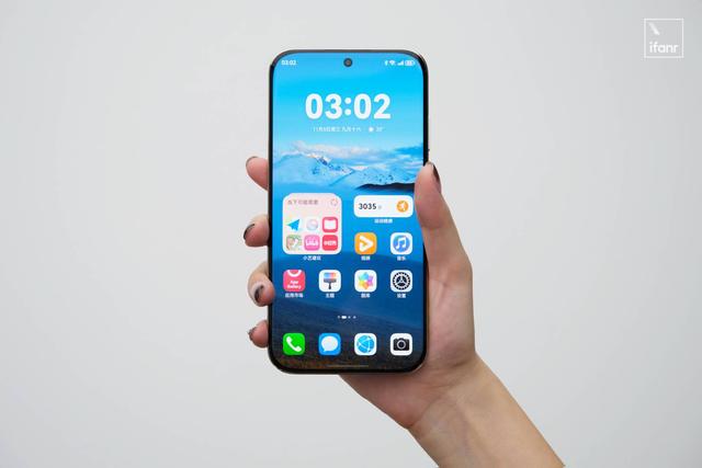 华为Mate 70 Air 轻薄旗舰：Air 的手感，Mate 的体验