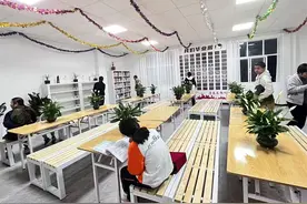 昆三中西山学校“家长港湾”对外开放图片