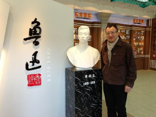 许绍雄去世，惠英红、TVB官方发文悼念，其还有7天过生日，身世显赫：姑爷爷是鲁迅