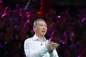 冯小刚辟谣：对不起，让你们失望了图片
