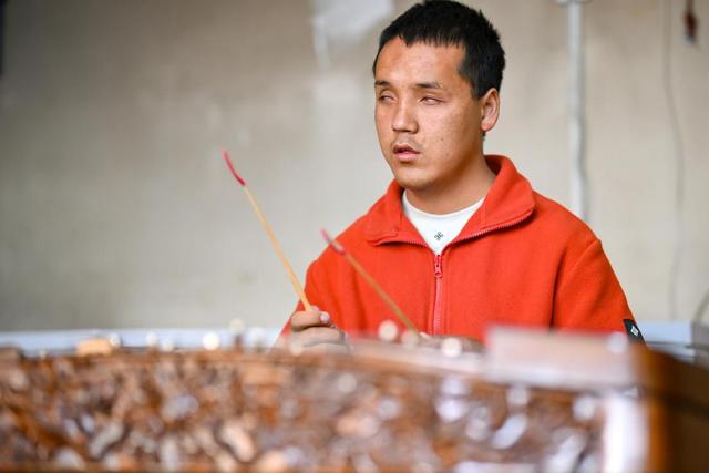 12年后，他告诉了我他“看见”的世界