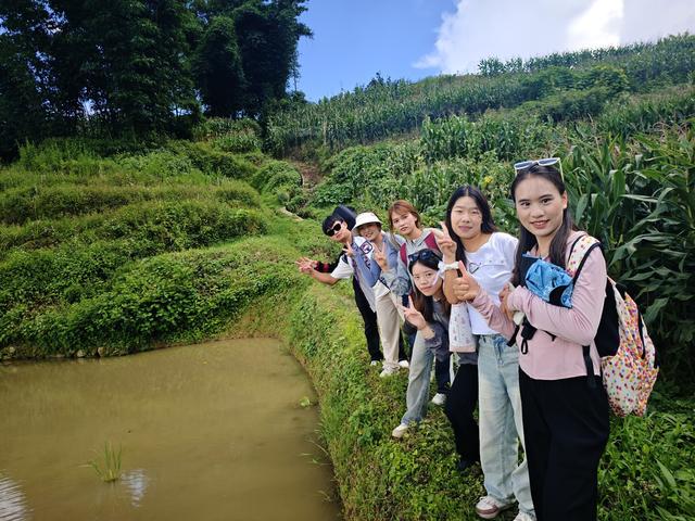 元阳：哈尼梯田“研学热”