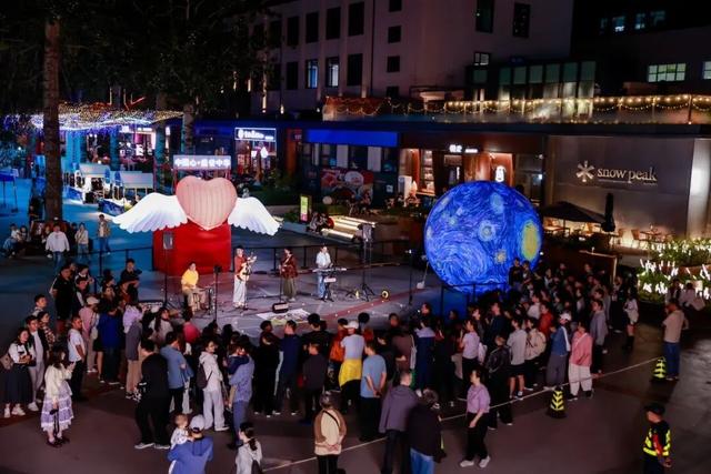 拍摄工业风大片、带娃边玩边学、感受科技魅力……假期就来这些地方！