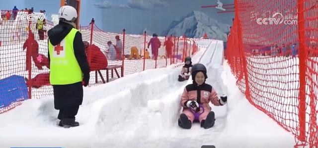 “冰雪+民俗+美食”流量带动文旅“留量” 冰雪经济点燃各地消费“热”活力