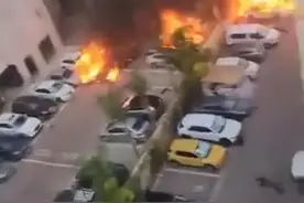 留学生发交战视频：火箭弹又来了 拦截弹满天飞 太恐怖了图片