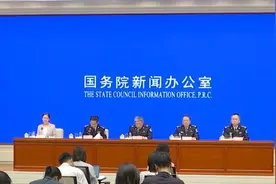 1.6万张号牌、3.2万公里 我国无人驾驶、自动驾驶汽车产业有序推进图片