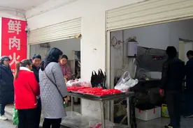 南漳：又到腊味飘香时 火腿肠加工生意旺图片