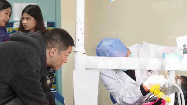 嫣然儿童医院陷租金纠纷，房东及李亚鹏最新发声!房东承认涨租认为属市场行为，医院正常接诊：孩子的救助不能停