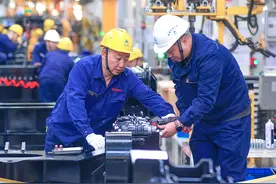 习声回响·奋斗之歌丨“每一个平凡的人都作出了不平凡的贡献”图片