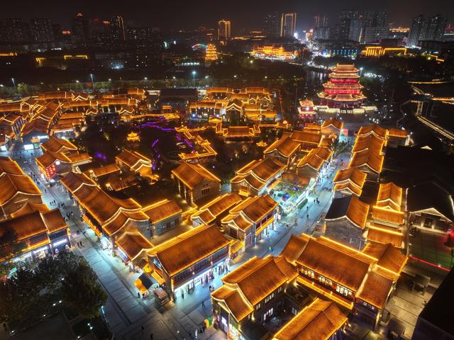 河北沧州：流光溢彩大运河畔