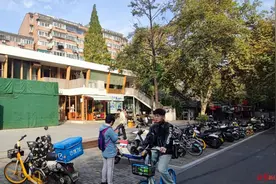 南京大学被质疑出租“违建”给商户？ 一桩合同纠纷牵出“无房产证”疑云图片