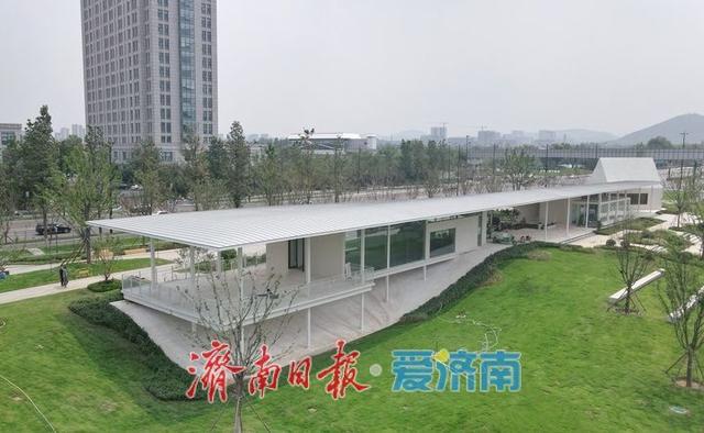 “杨家河公园”施工区域围挡拆除，将于近期正式对外开放