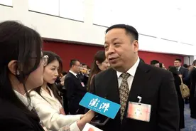 国家卫健委新闻发言人米锋：把老百姓想知道的放在第一位视频封面