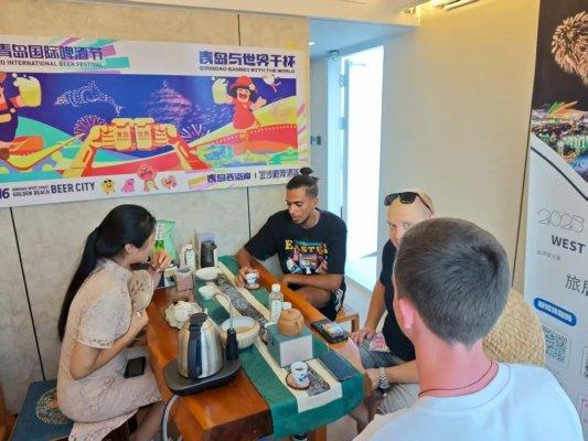 金沙滩啤酒城里的青岛西海岸文旅特色展区，吸睛无数！