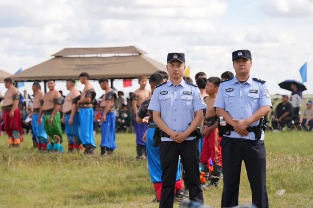 5天草原狂欢！第三届那达慕村晚安心又尽兴