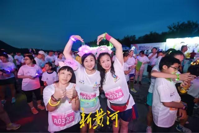 华山湖畔，欢乐集结！2025济南国际泉水节夜光欢乐跑，一大批现场照片来了