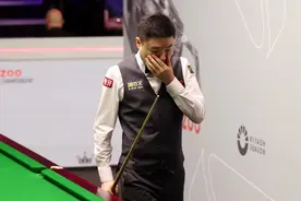 连续4年一轮游！丁俊晖决胜局9-10不敌利索夫斯基 止步世锦赛首轮图片