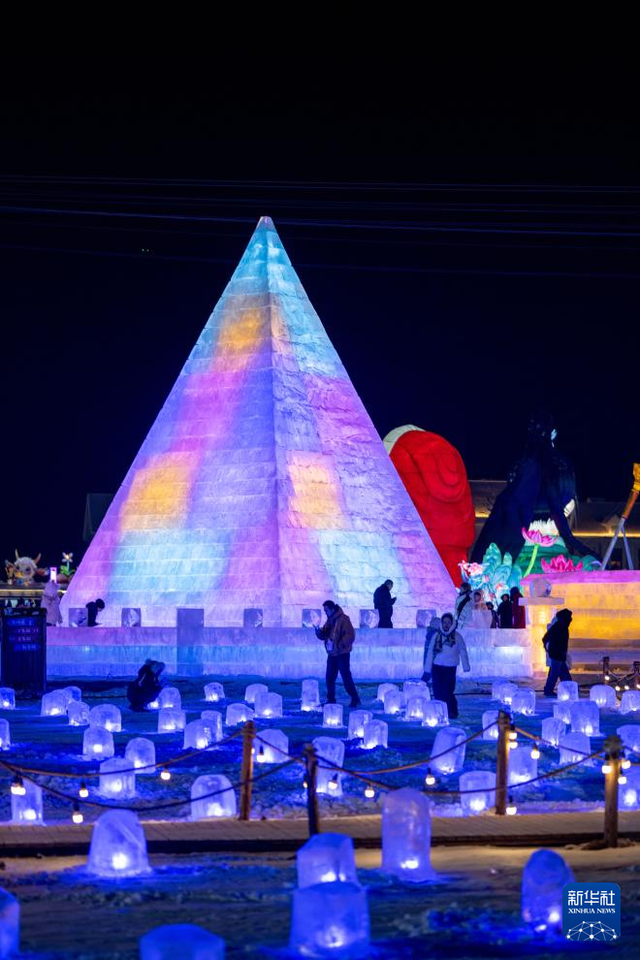 呼和浩特：冰雪搭台唱响文旅融合乐章