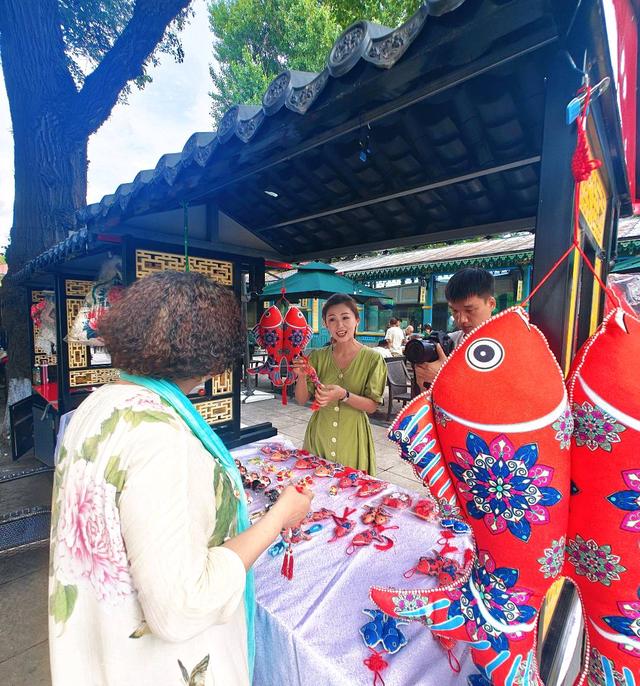 哈铁江上俱乐部“江上市集”正式开市打造冰城文旅新地标