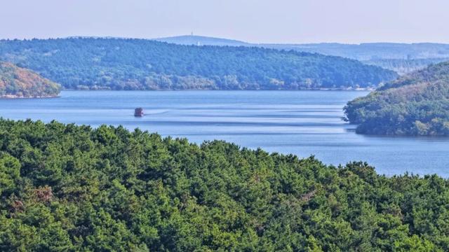 “全国研学旅行基地（营地）”授牌仪式在净月潭举行