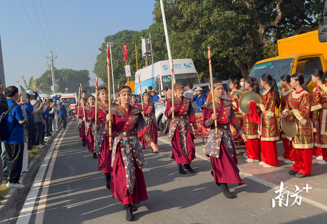 文化赋能体育古韵焕发新声——千年冼太文化“舞动”茂名健身徒步活动