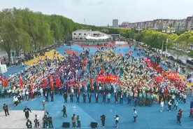 公益徒步 传递善行图片