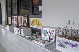 珍惜生活用品，孩子们学会“变废为宝”图片