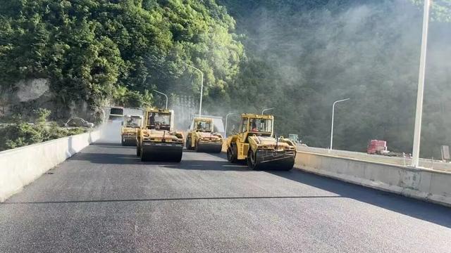 预计国庆前通车！成都自驾九寨沟缩至 4 小时
