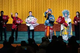 “一代京剧鼓王”谭世秀先生百年诞辰纪念演出《龙凤呈祥》尽展谭家风采图片