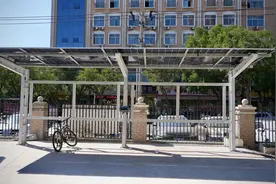 天天讲安全丨银川市首座光伏充电车棚落户兴庆区铁丰苑图片