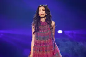 继《这世界那么多人》后，莫文蔚又唱了首催泪情歌图片
