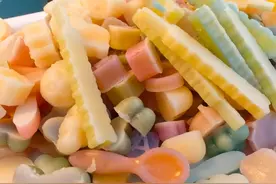 这种糖突然在“小孩圈”爆火！有人尝一口立即吐了，爸妈们急了……图片