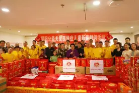 汇聚爱心暖阳：点亮孤独症儿童艺术之光图片