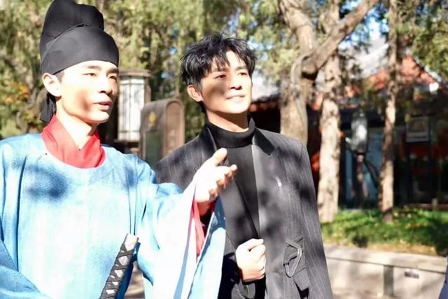 “中郎将”卢凌风，同款曲江游览线路与文创好物，速速get～