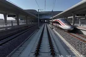 荆荆高铁：湖北省全资建设的第一条350公里时速高铁图片