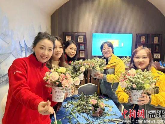 邱蓉：为快递行业发展注入“她”温度