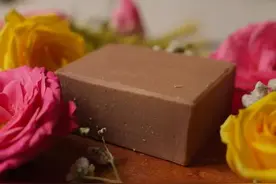 我嘉手工课丨红酒玫瑰皂图片