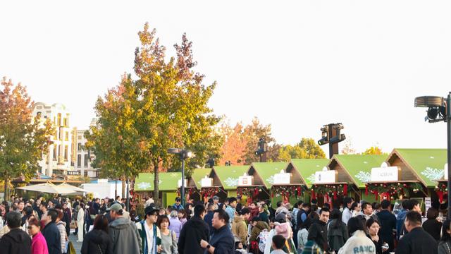 上海下雪了？这个冬日，快来比斯特上海购物村开启一段特别的旅程吧