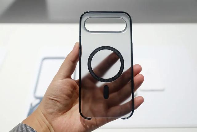 iPhone Air真机惊艳，一小时极限体验苹果秋季全系新品