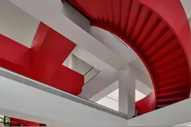 超出片！来打卡上海的绝美“红”图片