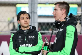 F1卡塔尔大奖赛：周冠宇赛季首获积分并当选最佳车手图片
