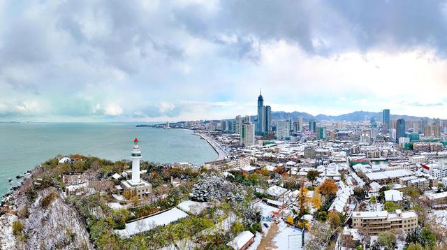 “雪窝”再登“热搜”：一场暴雪如何重构冬游叙事？