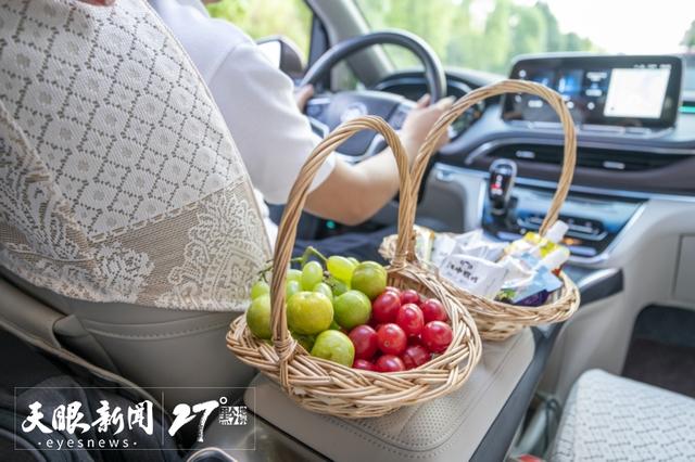避暑纳凉贵州行｜把 “客人当家人”，优化服务让“挑食”游客舒心