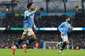 人物 | 14分钟完成帽子戏法 马尔穆什一战成名图片