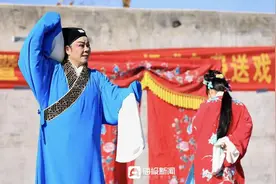 戏曲进乡村 陶家村演出让人们过足“戏瘾”图片
