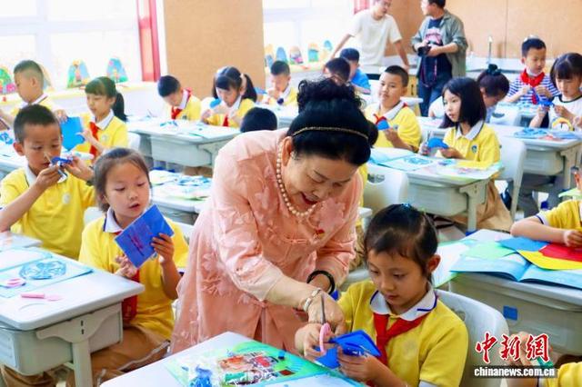 宁夏：暑期非遗研学游“出圈” 亲子同行激活消费新动能