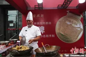 吉林锅包肉香味不散引客流连图片