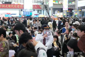 铁路上海站1日预计发送旅客65万人次  迎来“五一”假期运输客流最高峰图片